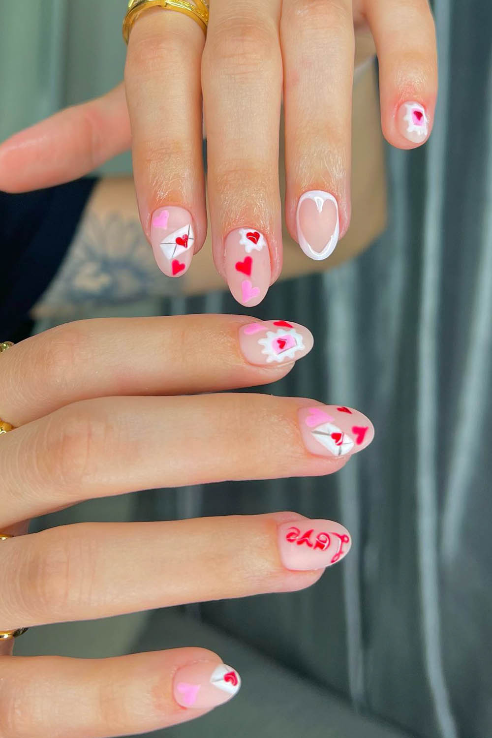 Valentine Nail Design. Abstract Nail Design . Press on Nails. Round Nails.  Custom Designs. Hand Painted Pressons . Heart Nails . Valentine - Etsy Hong  Kong