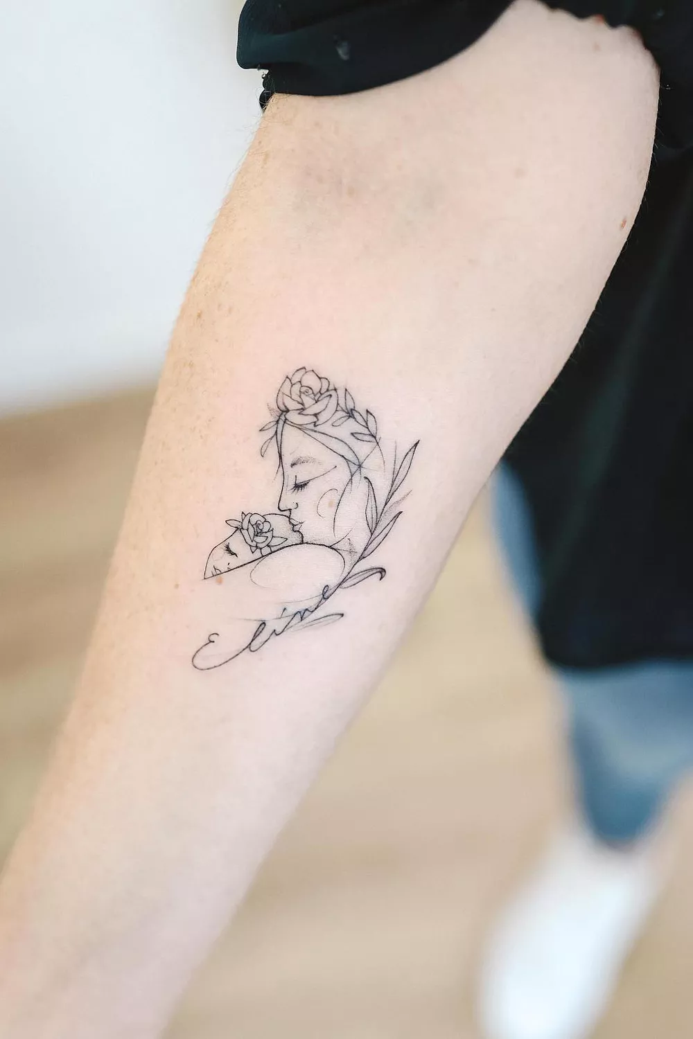 tatuaje madre e hija silueta