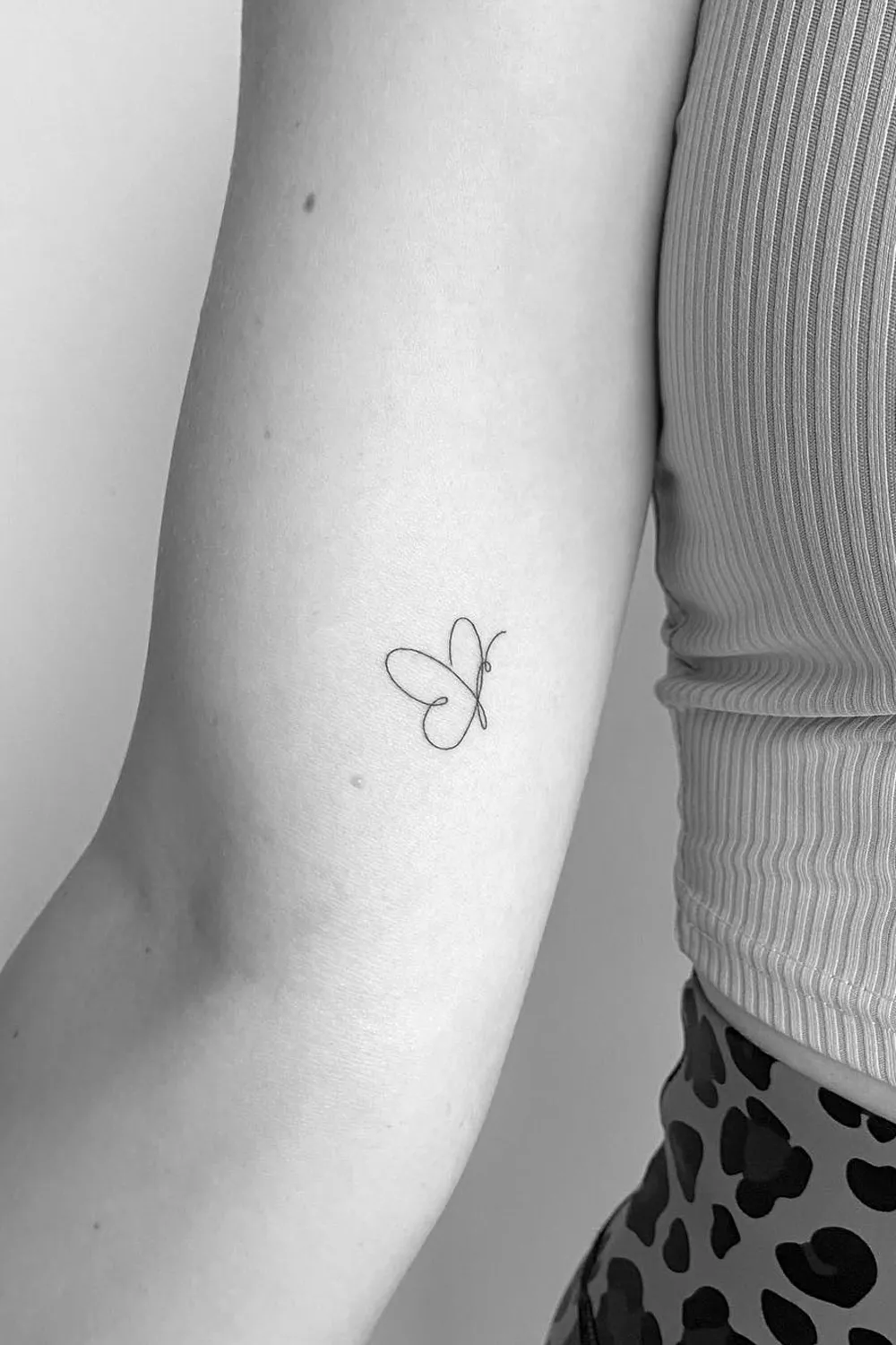 tatuaje mariposa peque&ntilde;a