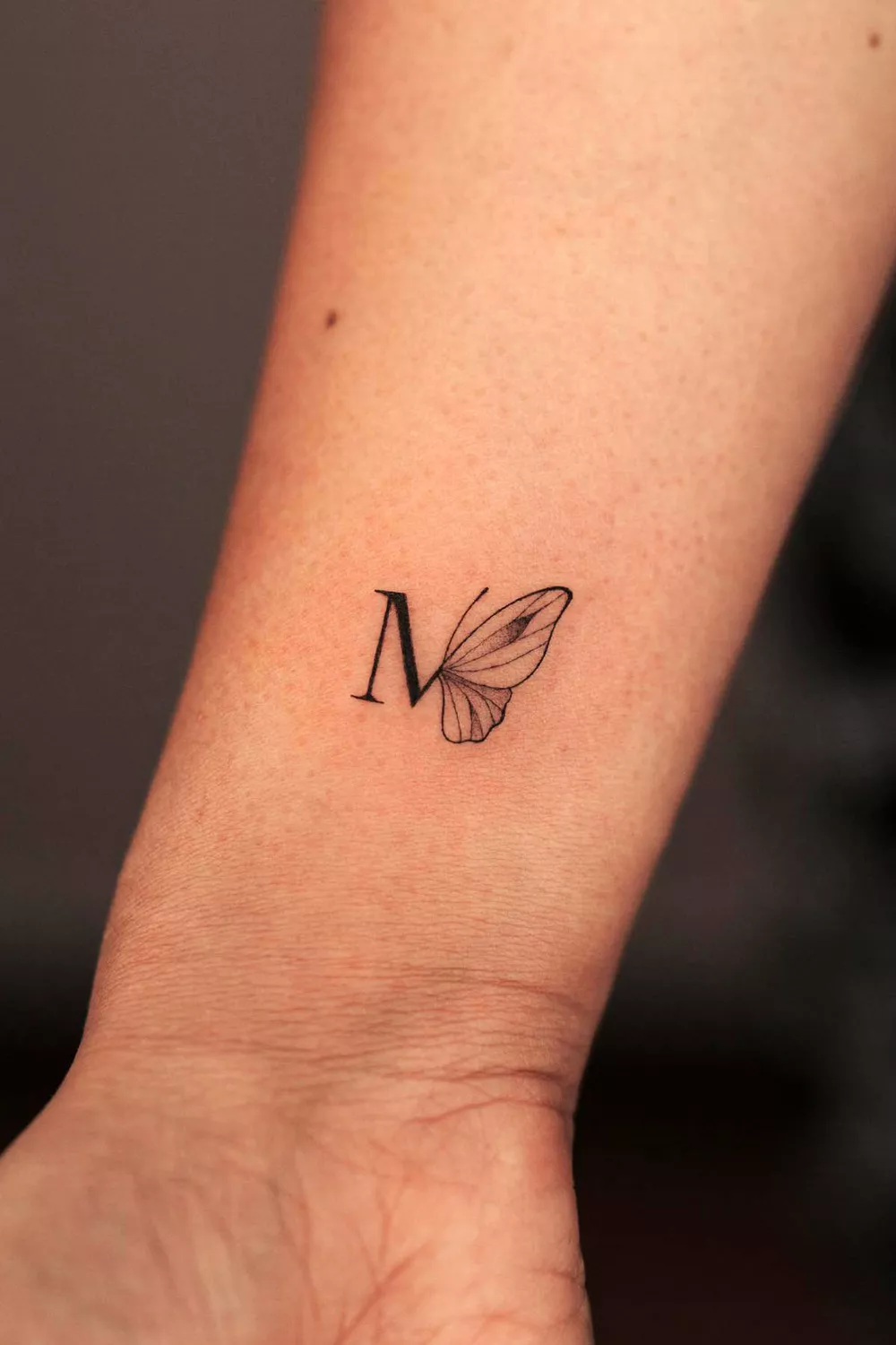 tatuajes con iniciales