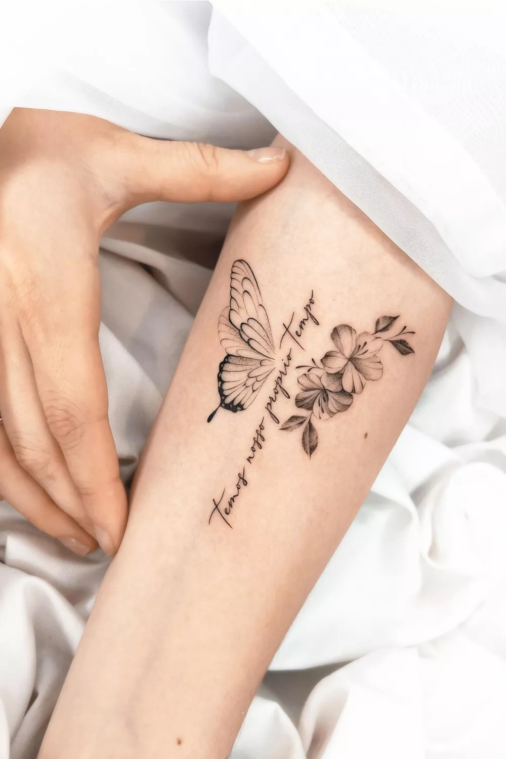 tatuajes de mariposas con nombres