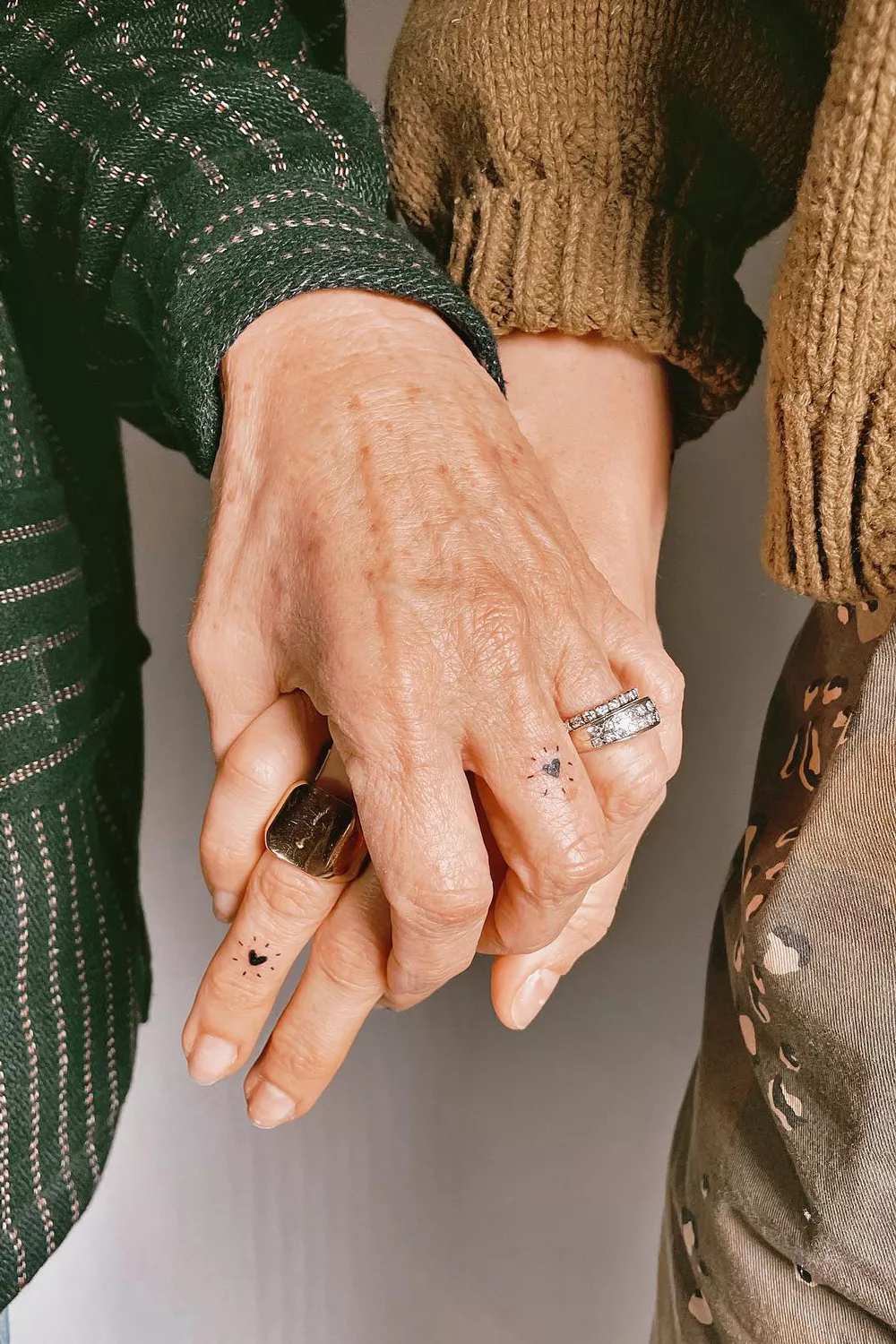 tatuajes madre e hija corazones