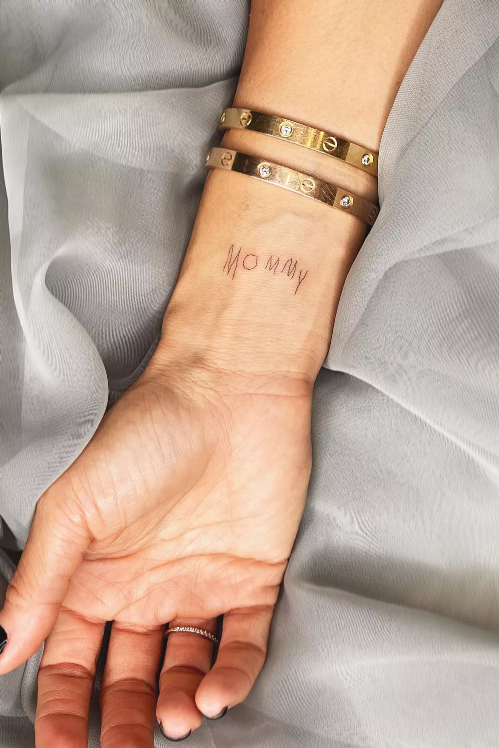 tatuajes nombres hijos