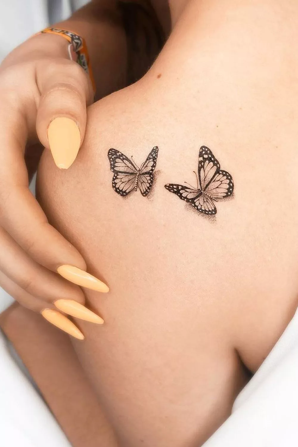 tatuajes de mariposas 3d para mujeres