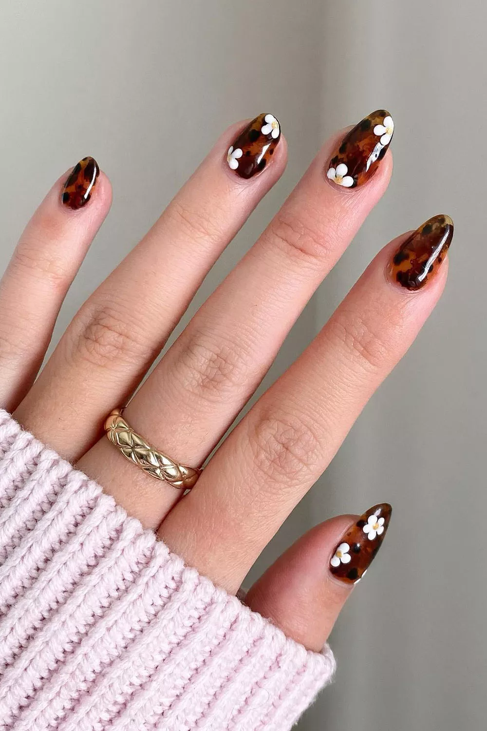 tortoise shell nails