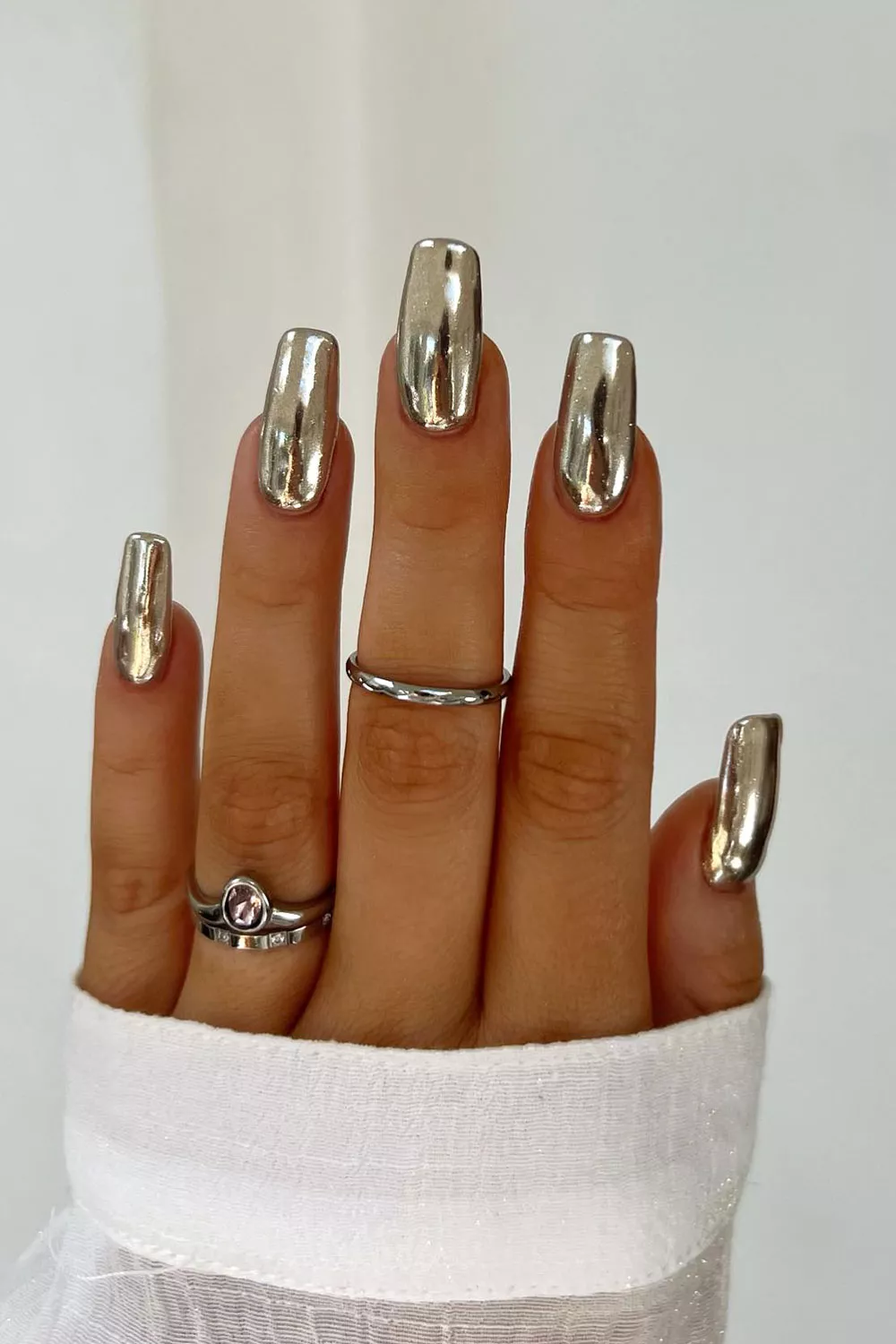 u&ntilde;as efecto espejo plata