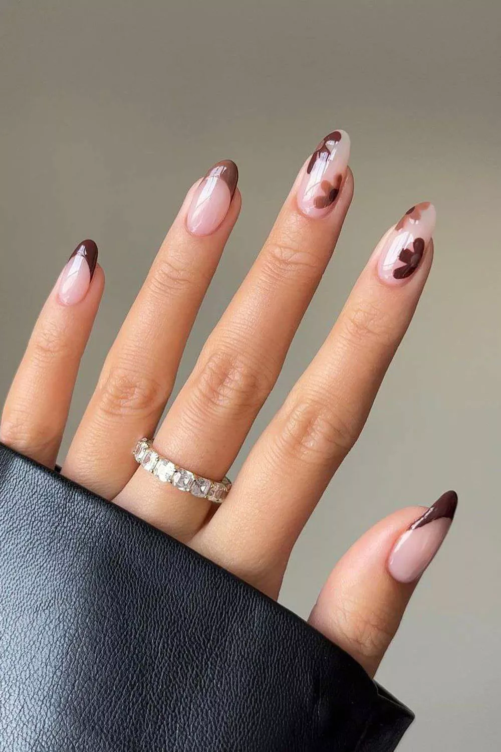 u&ntilde;as francesas oto&ntilde;o