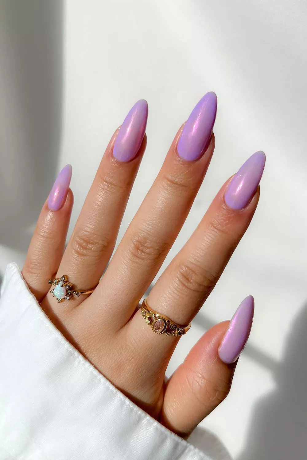 u&ntilde;as lavanda