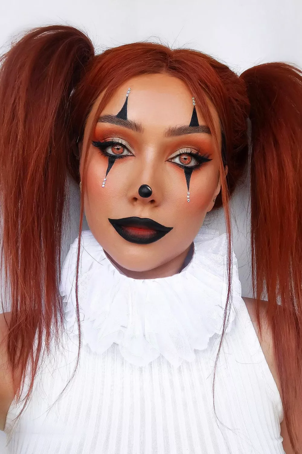 maquillaje de arlequin o payaso de mujer 