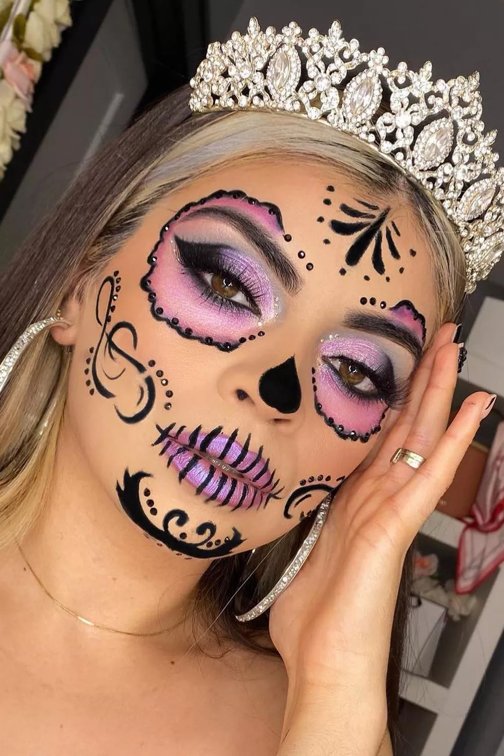 maquillaje de catrina con brillos