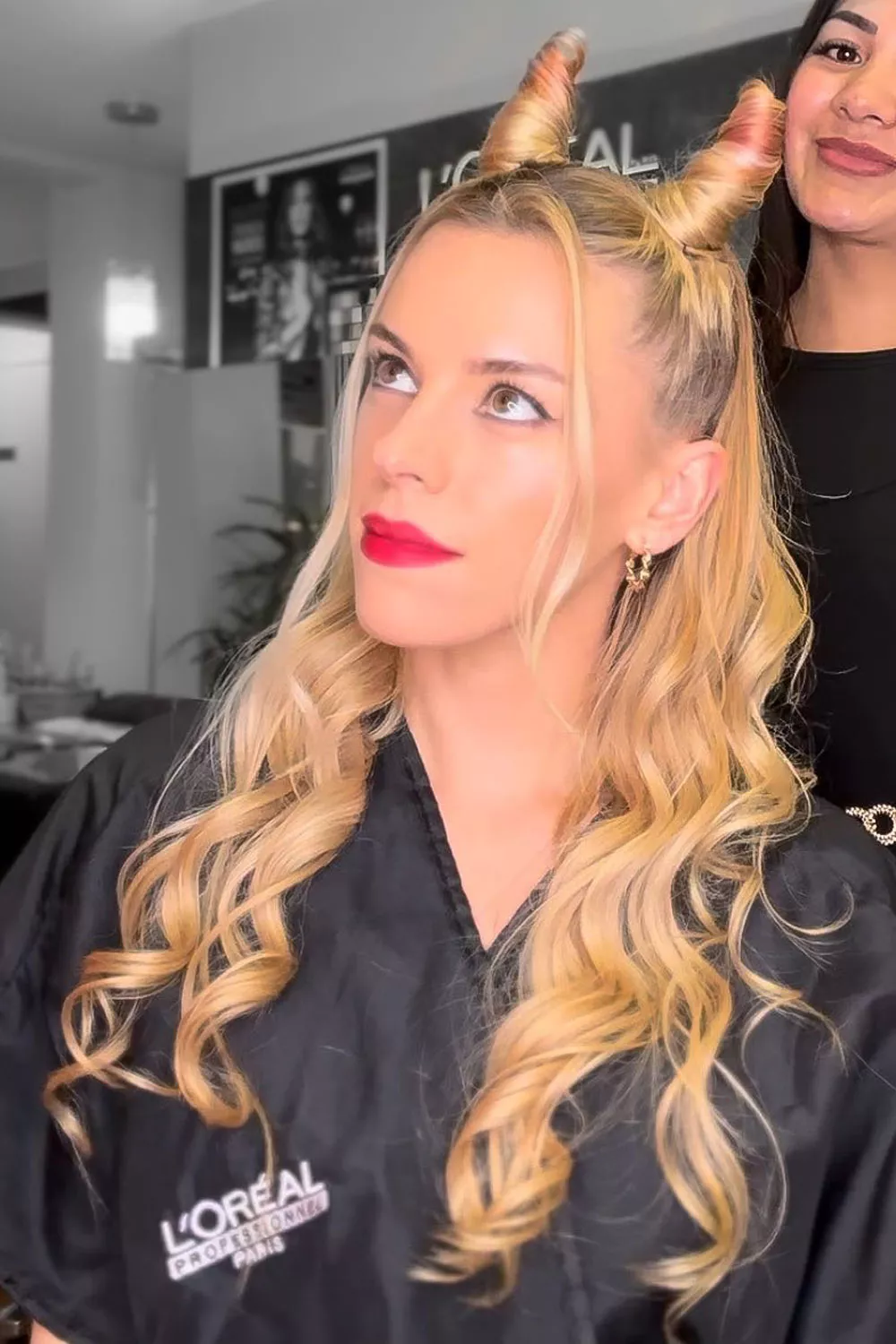 peinado con cuernitos