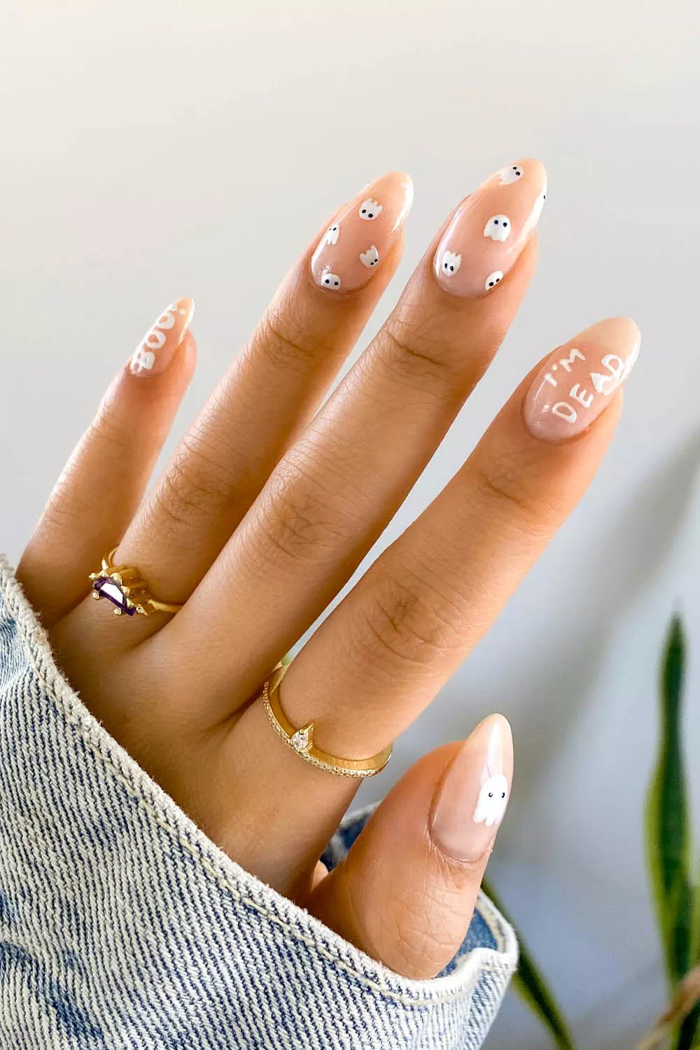 u&ntilde;as blancas halloween