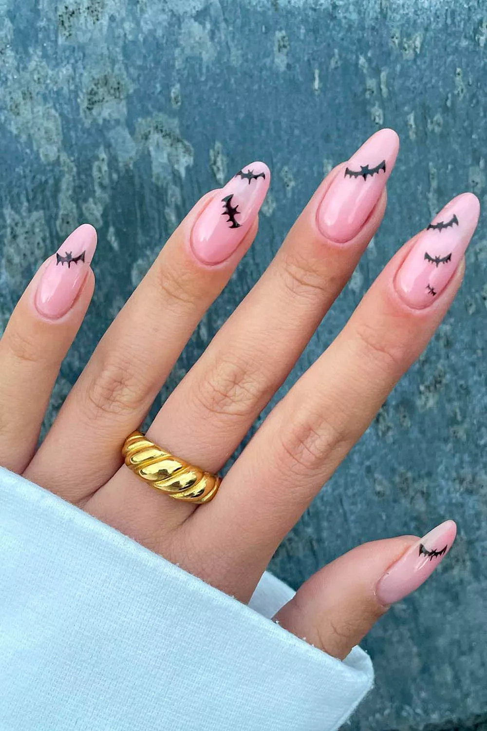 u&ntilde;as con murcielagos