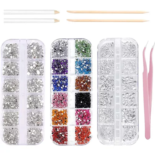 diamantes manicura