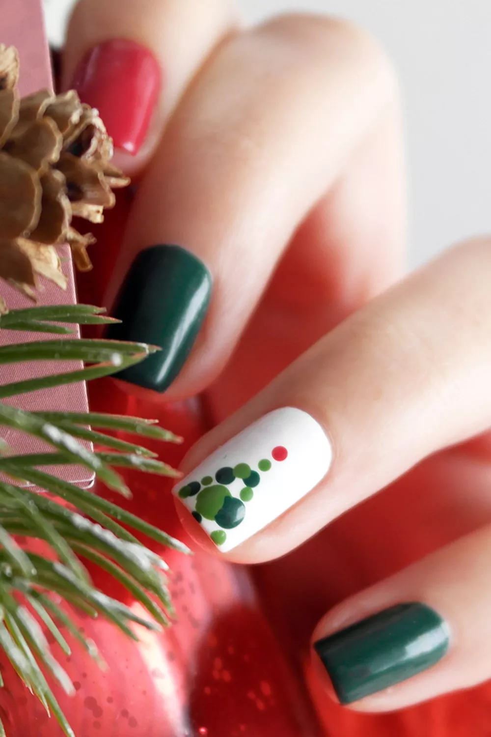 manicura navidad verde y blanca
