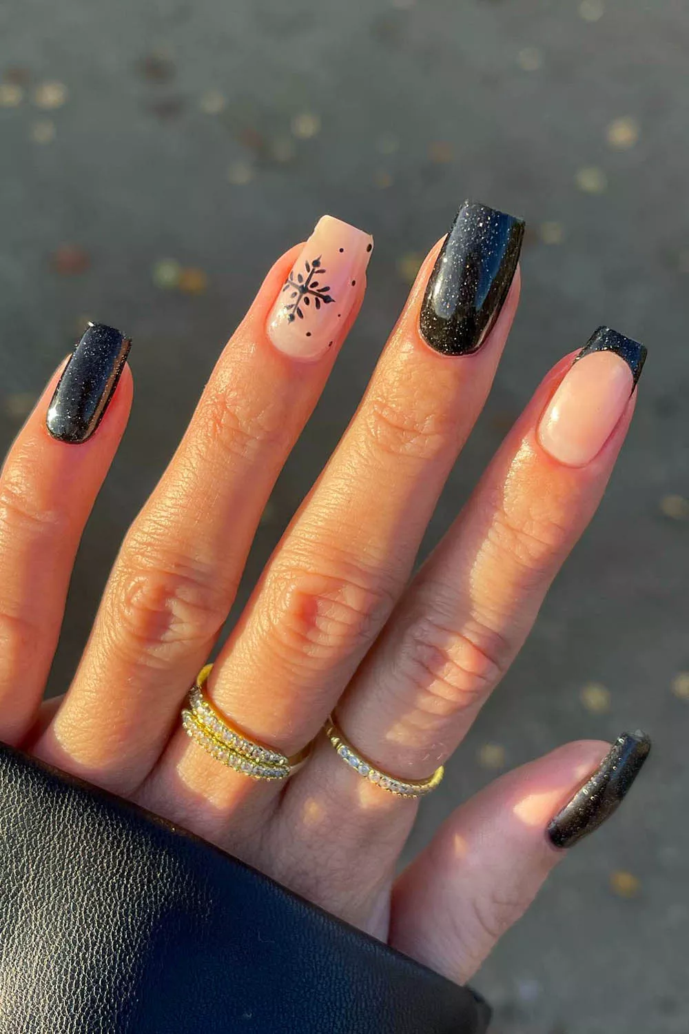 uñas negras navideñas