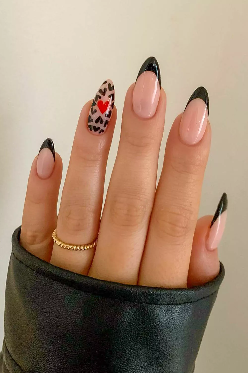 dise&ntilde;os de u&ntilde;as para el 14 de febrero negras con corazones