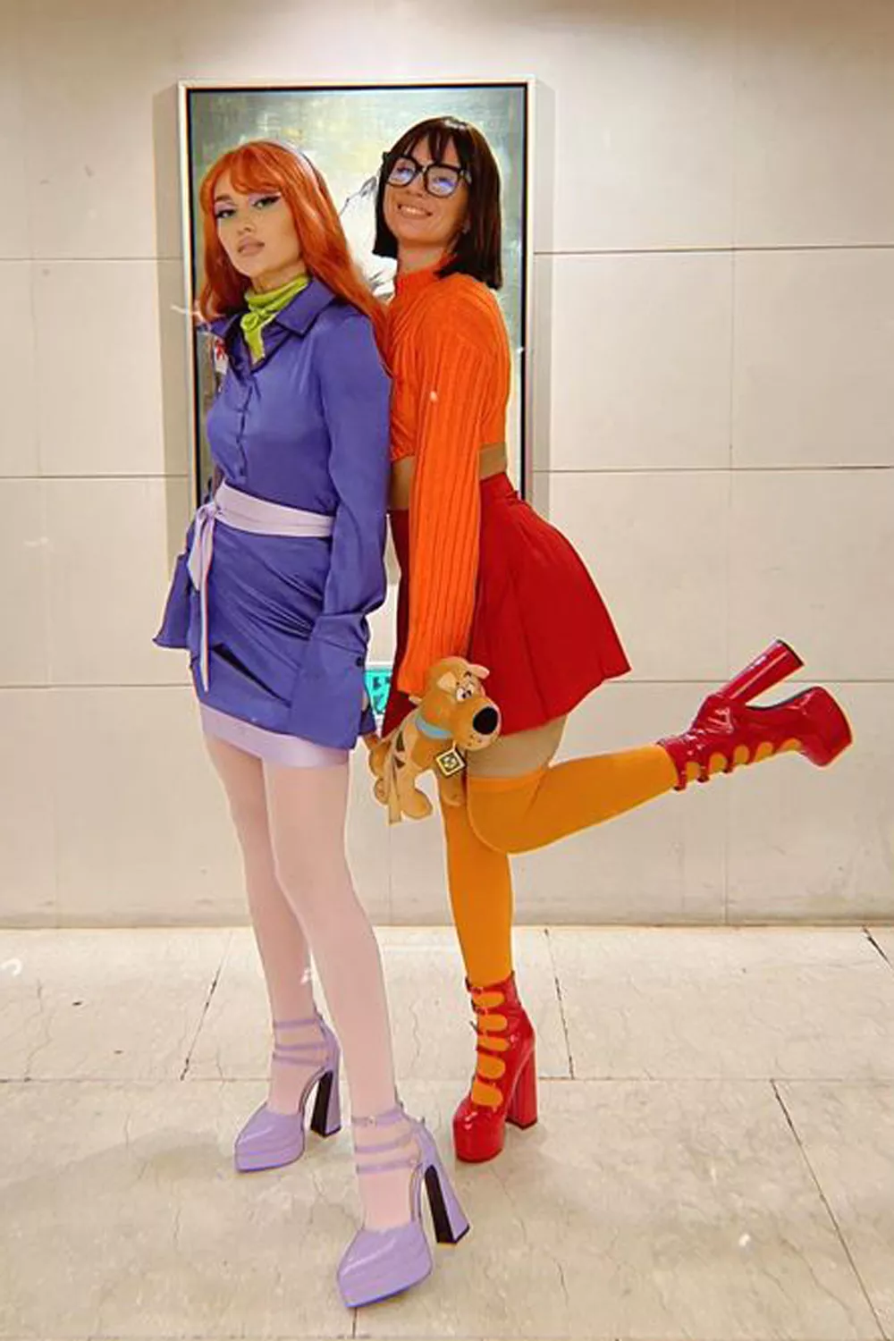 disfraces carnaval mujer vilma y daphne de scooby doo