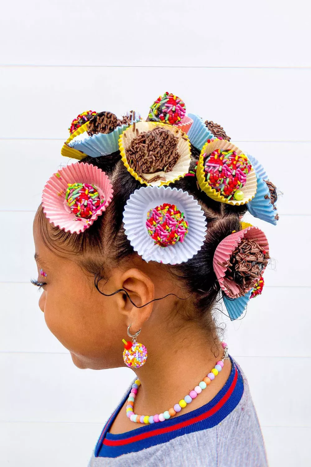 peinados locos para niñas faciles con cupcakes