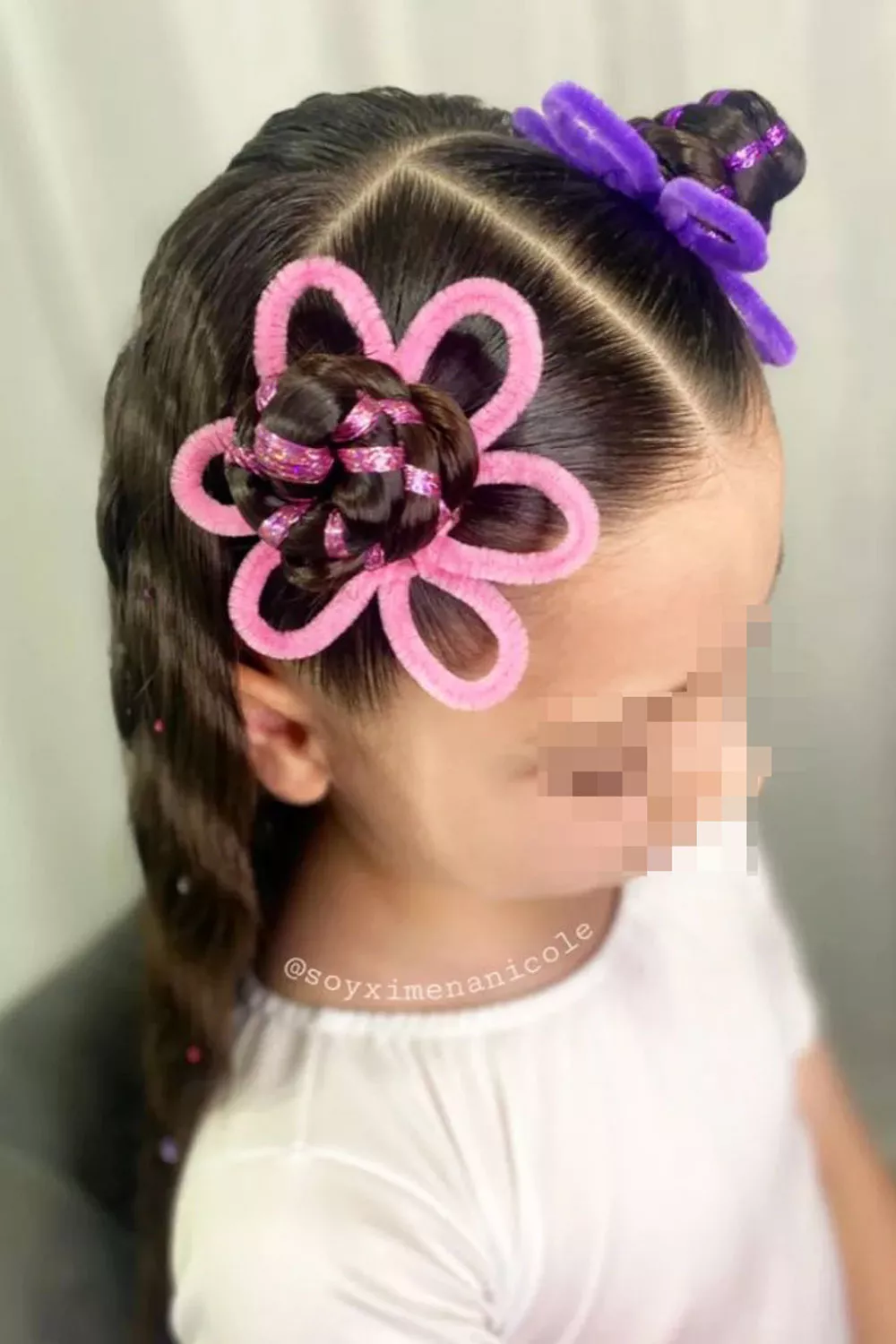 peinados locos para niñas con limpiapipas flores