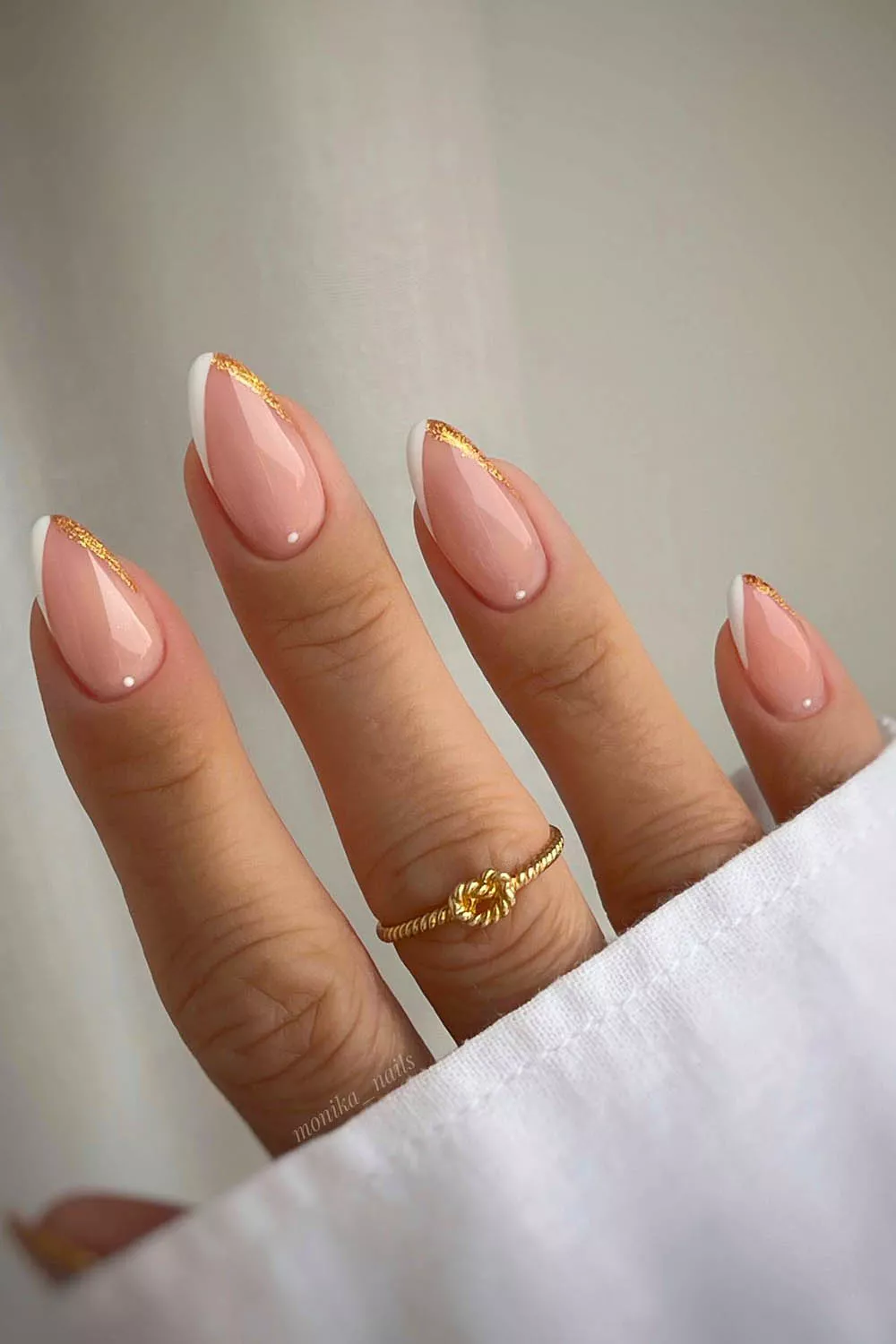 u&ntilde;as minimalistas