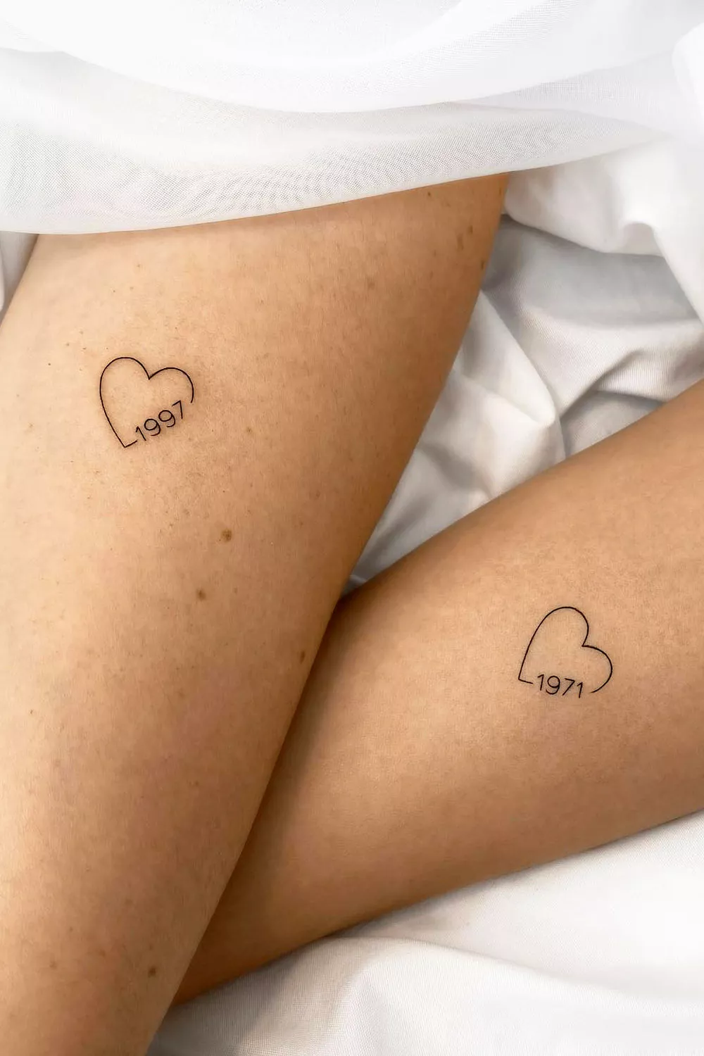 tatuajes de corazones con fechas
