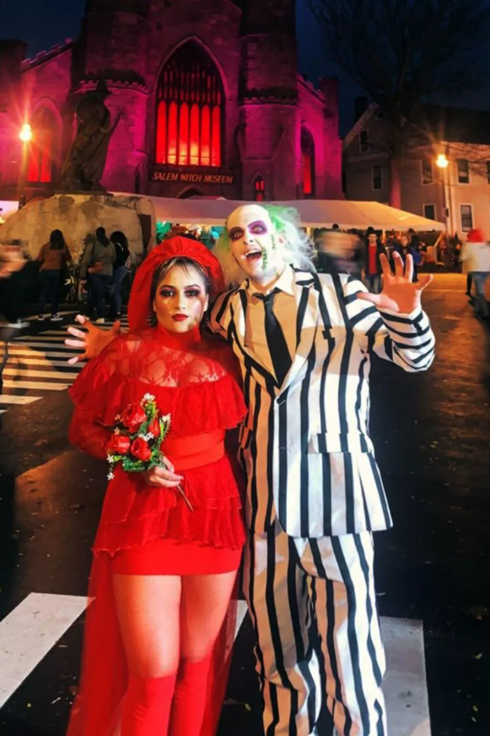 disfraz beetlejuice y lydia deetz