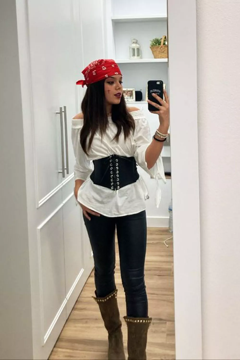 disfraz pirata casero con pantalon