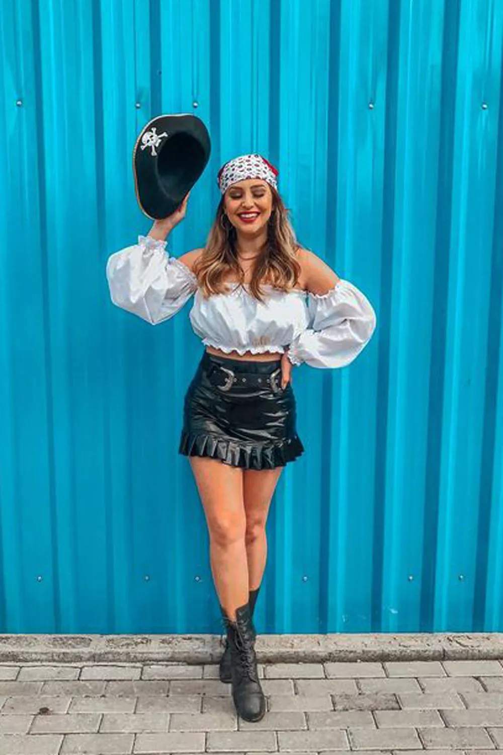 disfraz pirata sin disfraz falda y camisa